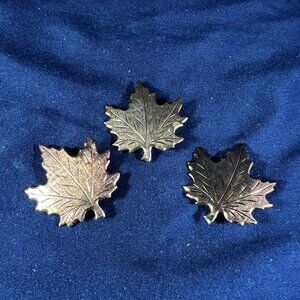 Set Of 3 Vintage Maple Leaf Pins Brooches Copper Tone Autumn Fall Jewelry Access